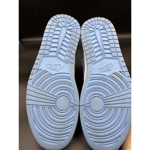 Nike Air Jordan 1 Retro Mid 2013 UNC University Blue Men Size 13 554724-206 - Picture 12 of 16